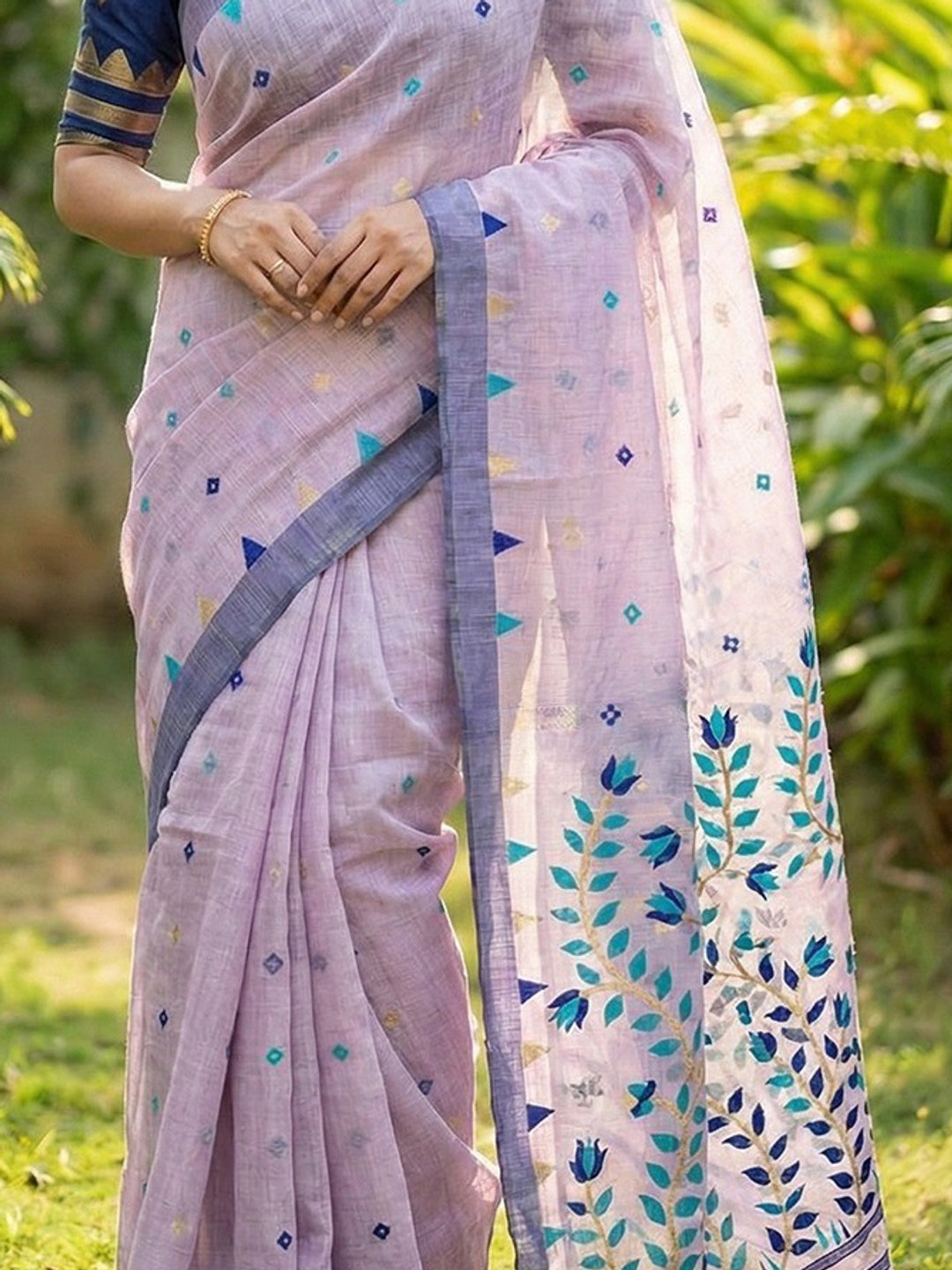 Elegant Lavender Cotton Blend Saree with Geometric Woven Design in Jamdani Style - Image 1