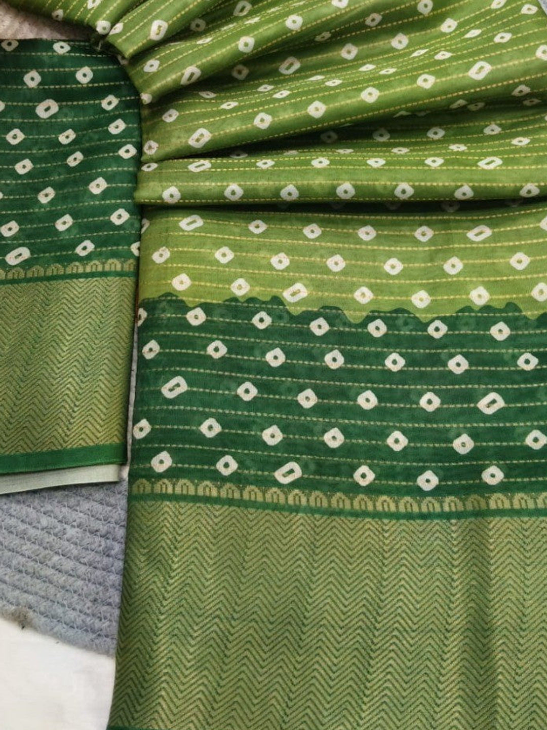 Peachmode Green Dola Silk Zari Border Saree - Image 1