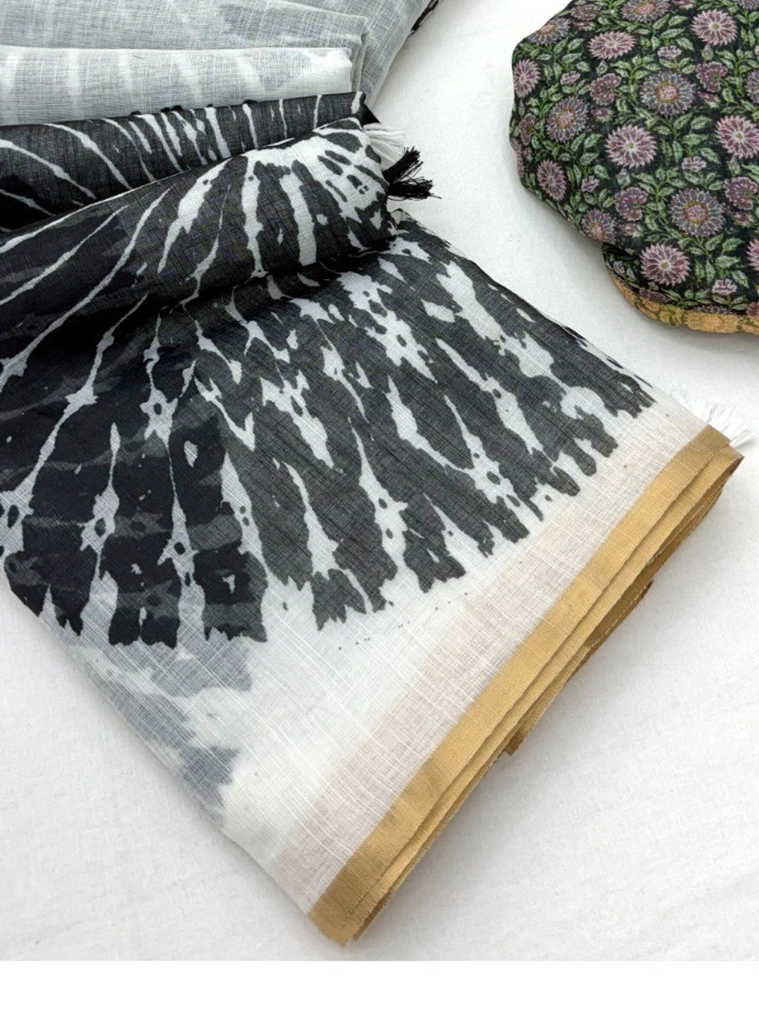 White Linen Saree with Black Abstract Design Lightweight Comfortable Outfit - Image 1