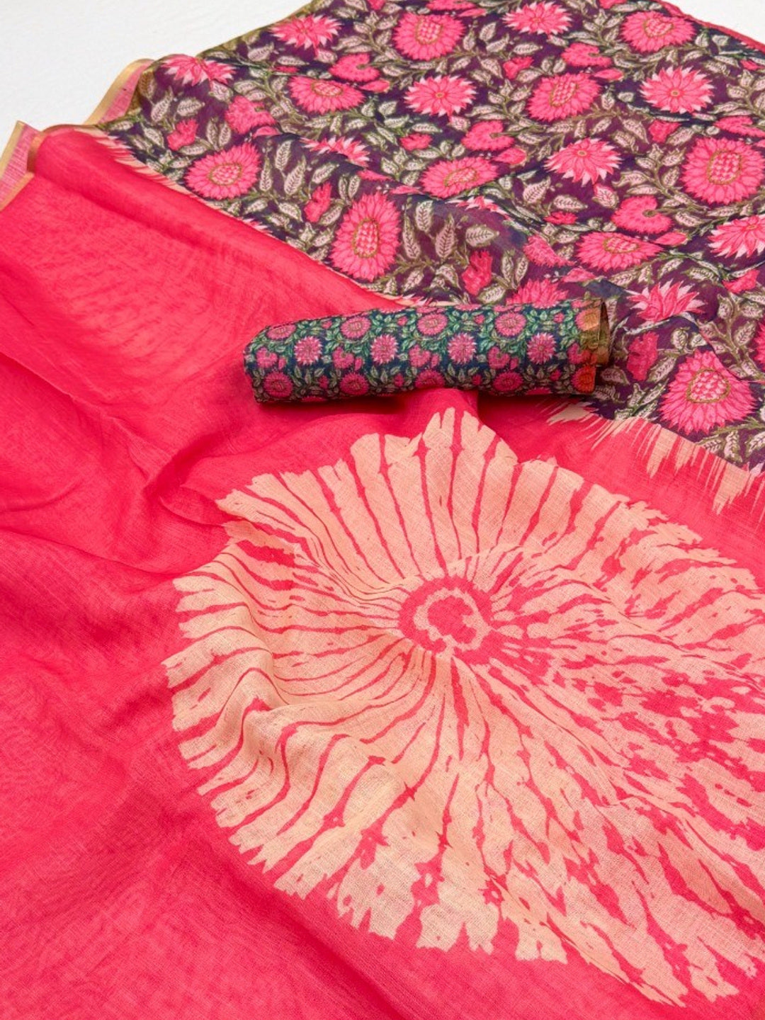 Pink Linen Saree with White Abstract Design Lightweight Comfortable Outfit - Image 2