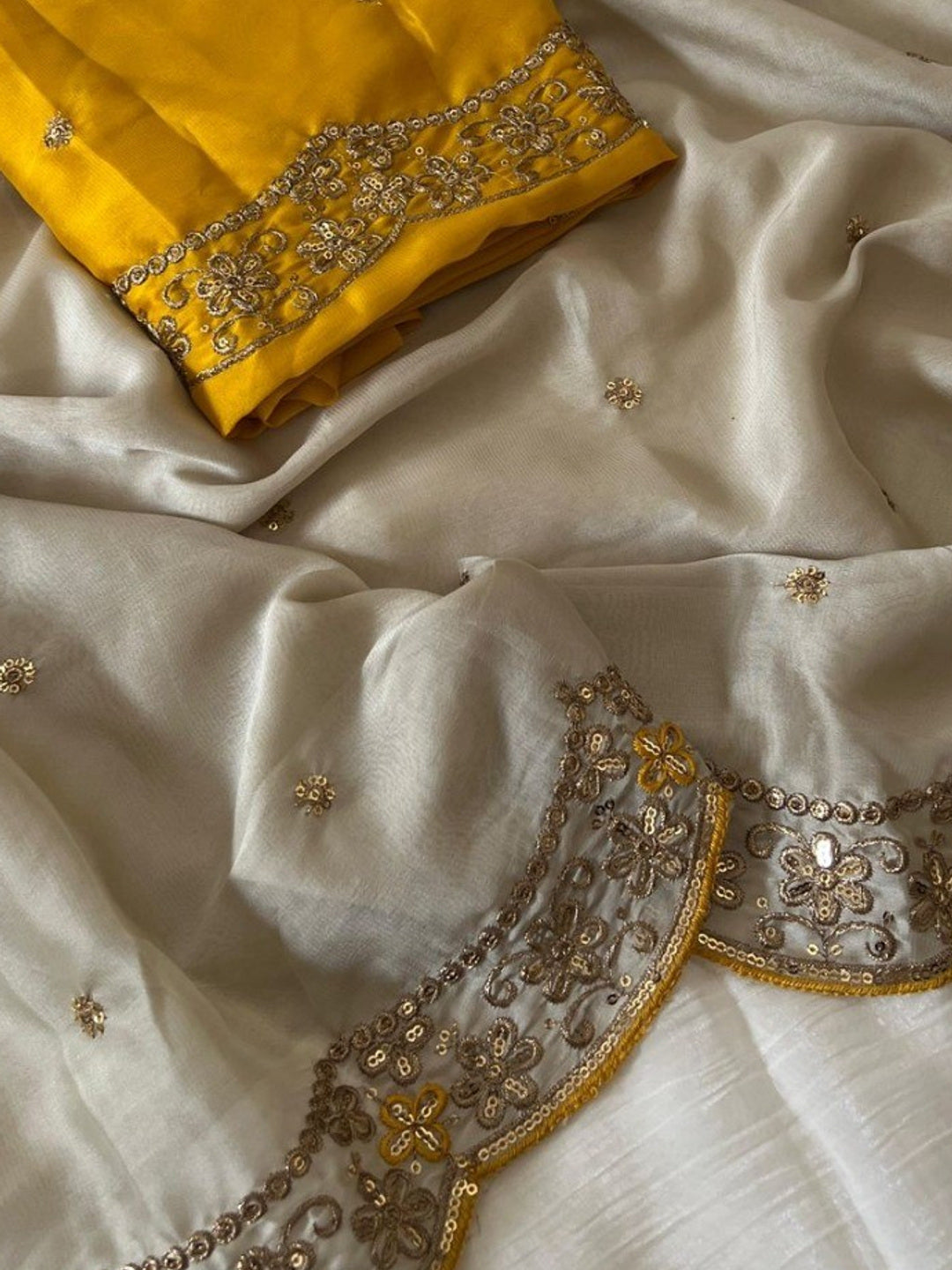 Elegant Cream Chiffon Saree with Sequins Work and Embroidered Border - Image 3