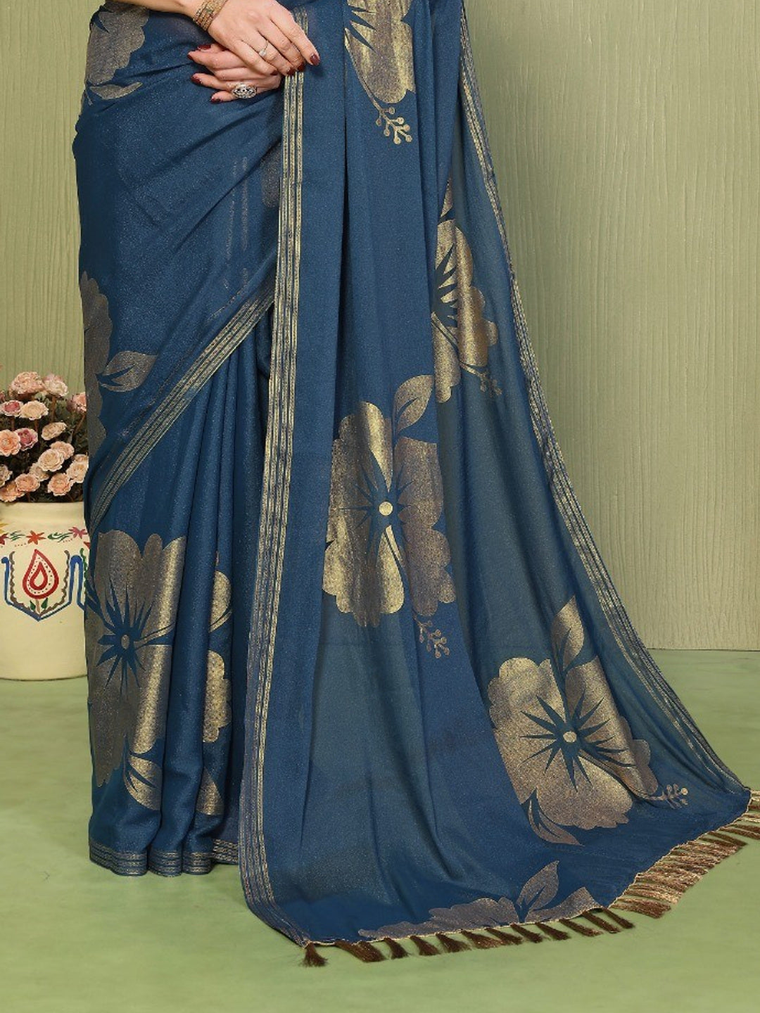 Elegant Morpich Blue Georgette Saree Adorned With Floral Foil Print & Rich Zari Border With Tassel Pallu - Image 5