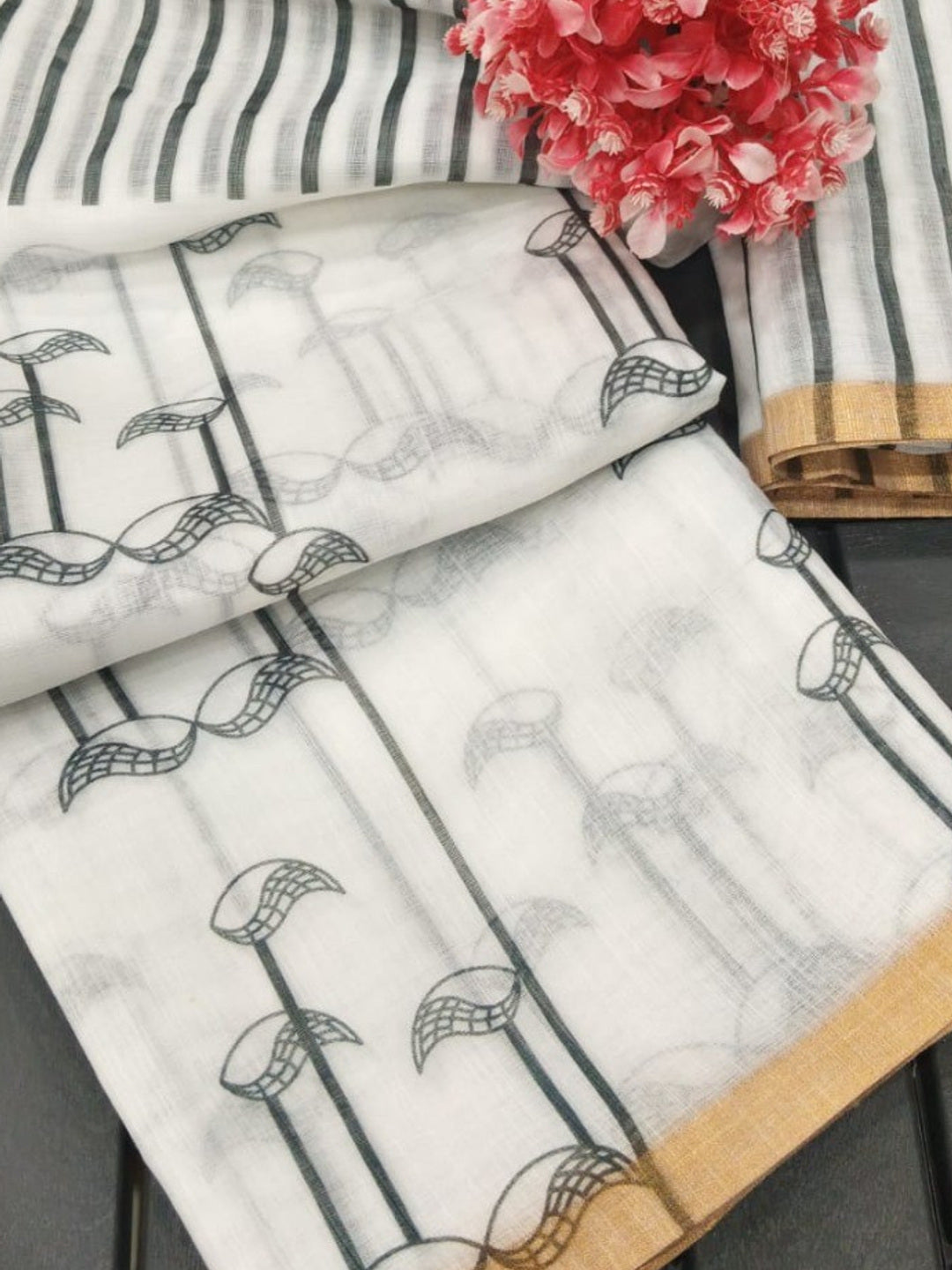 Elegant White Linen Saree with Striped Pallu and Zari Border - Image 1