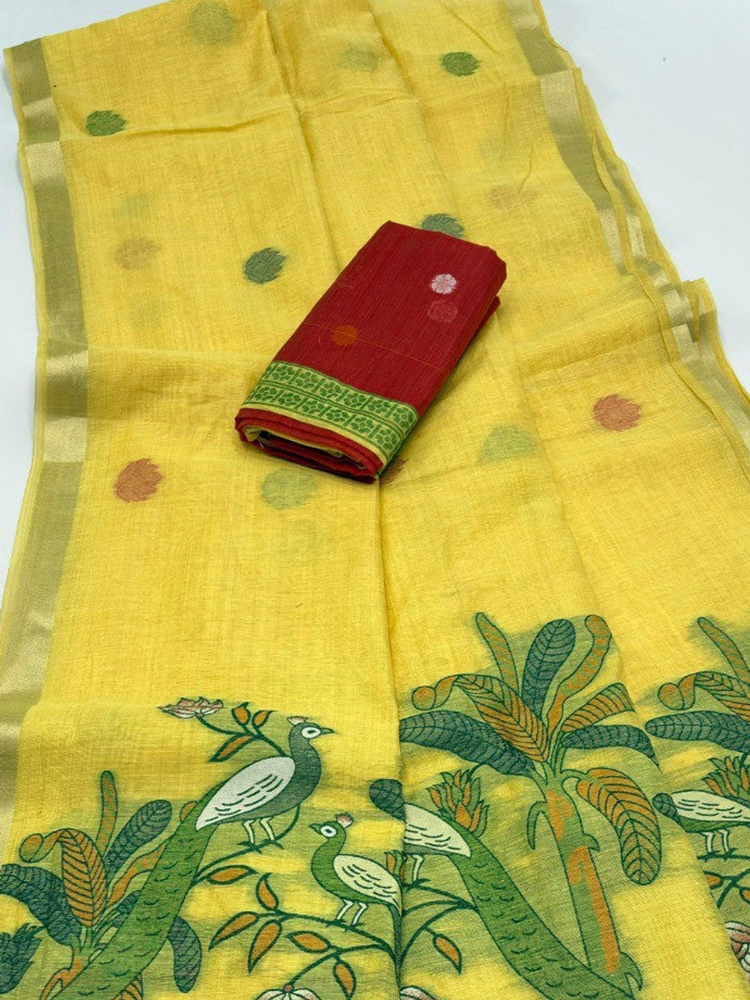 Yellow Soft Cotton Silk Saree Featuring Delicate Floral Weaving - Image 2