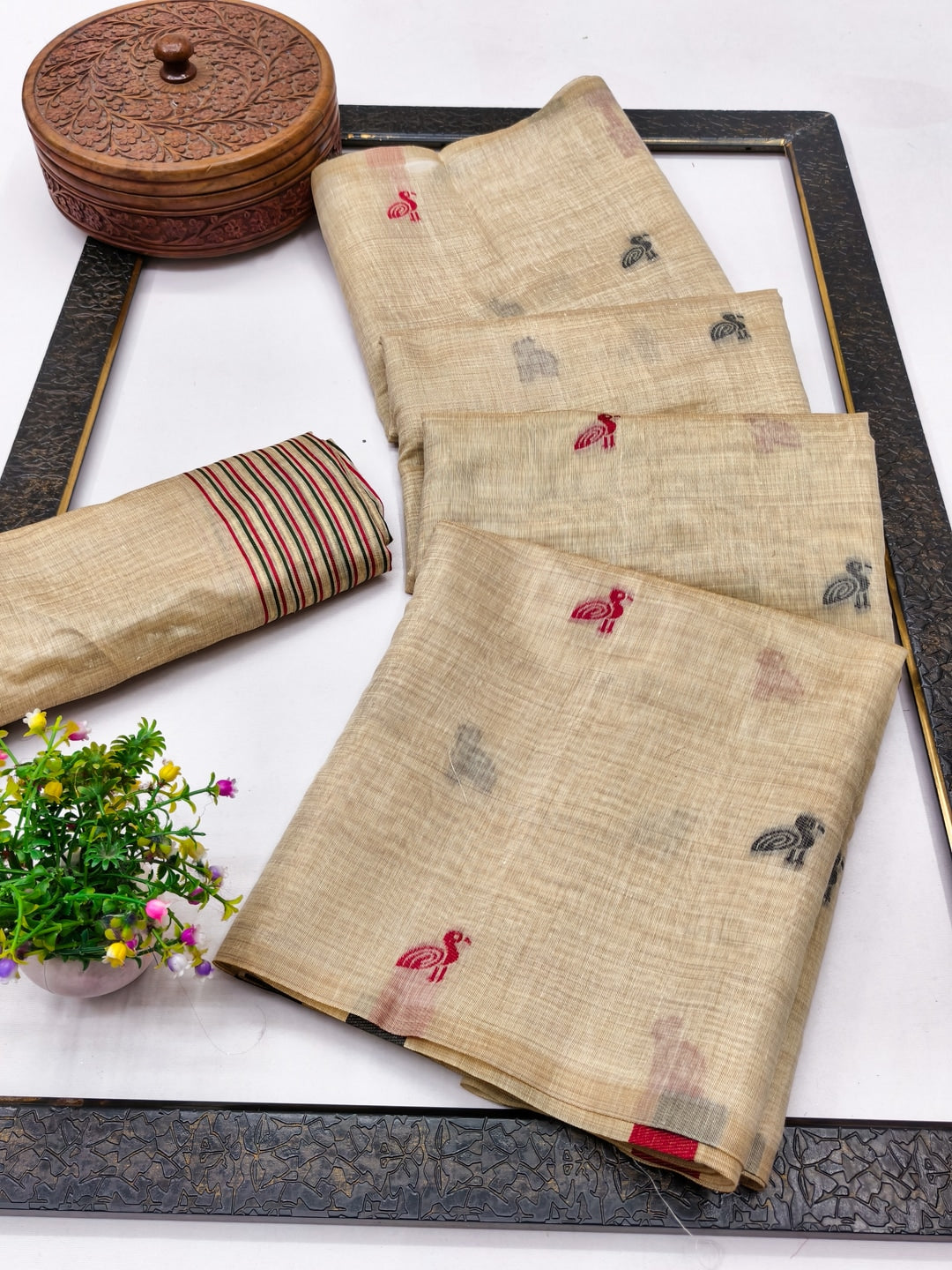 Peachmode Cream Black Woven Cotton Blend Jamdani Saree - Image 3