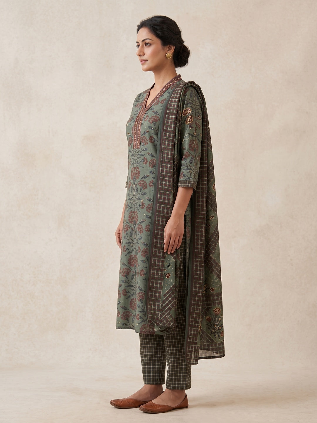 Peachmode Green Pure Cotton Floral Printed Salwar Suit Set - Image 3