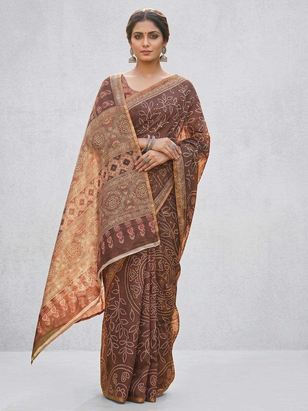Coffee Brown Linen Saree with Bandhani Print and Ethnic Motifs - Image 3