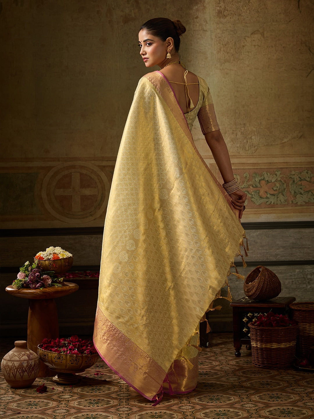 Peachmode Golden Kanchivaram Silk Woven Saree - Image 3