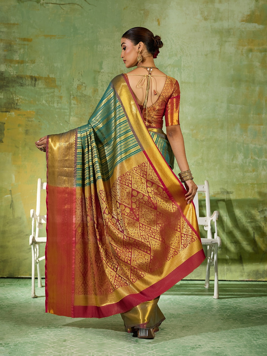 Peachmode Rama Green Kanchivaram Silk Woven Saree - Image 3