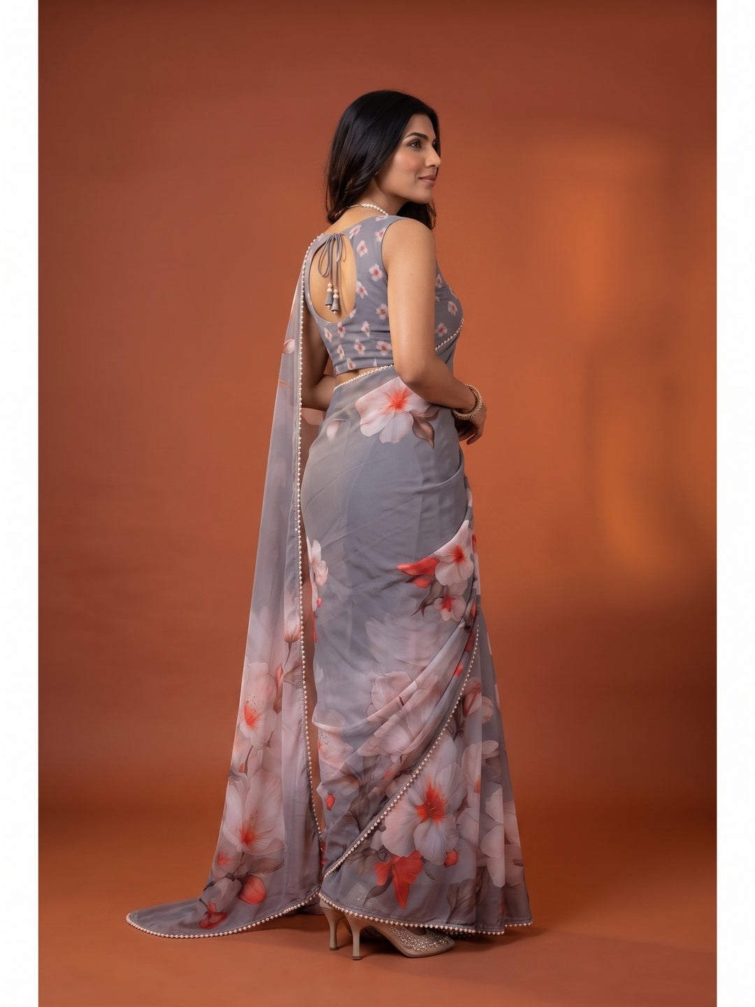 Peachmode Grey Floral Digital Print Georgette Saree - Image 5