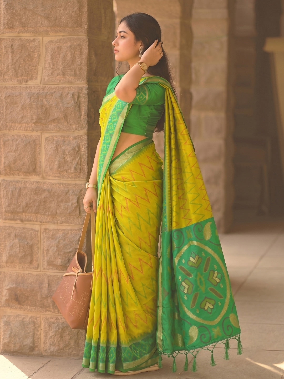 Peachmode Yellow Soft Silk Woven Saree - Image 3