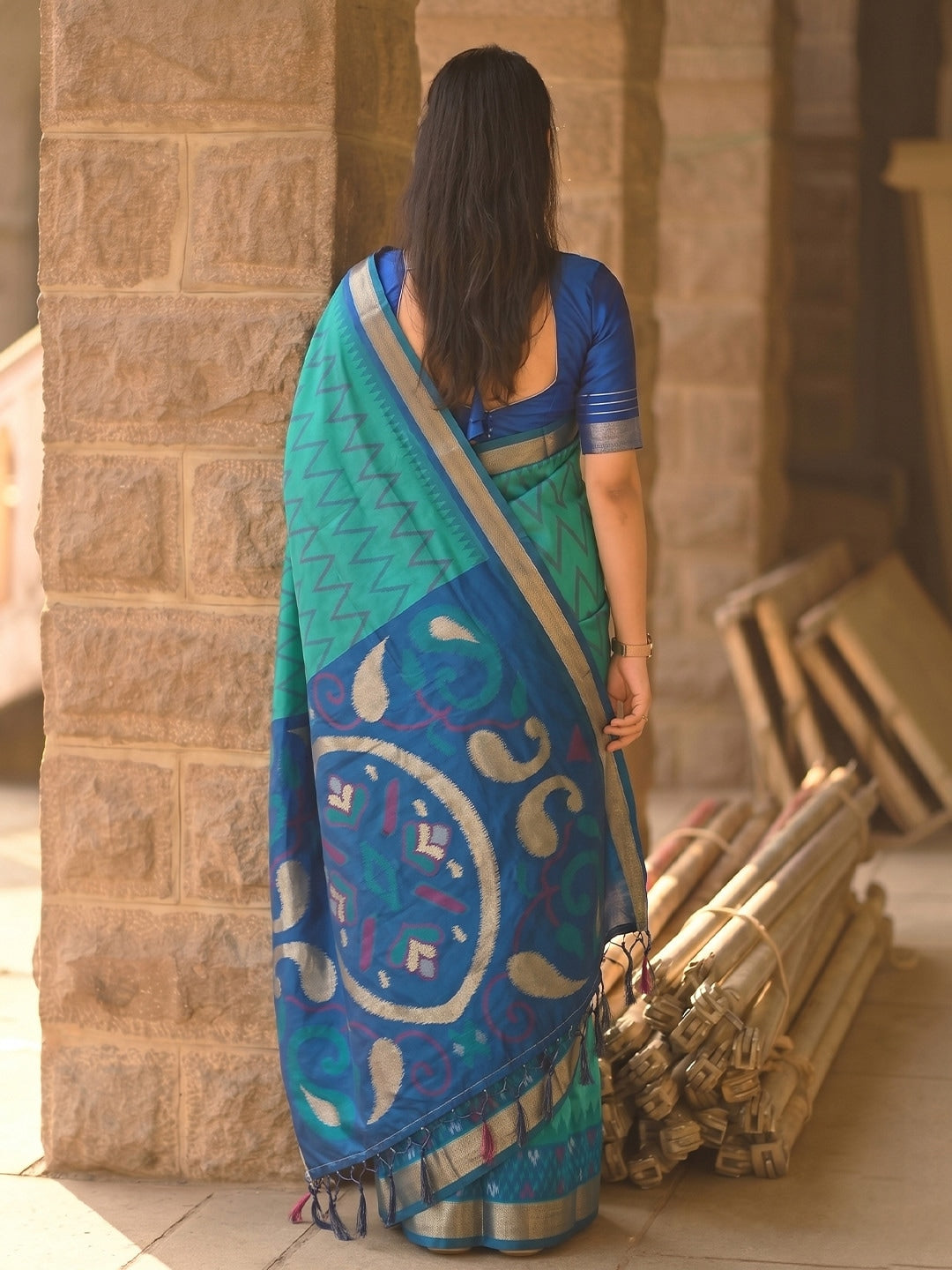Peachmode Sea Green Soft Silk Woven Saree - Image 2
