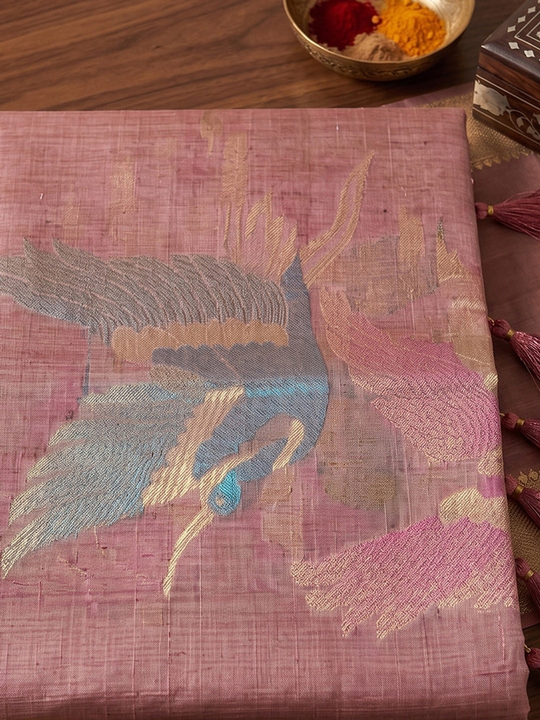 Peachmode Pink Linen Cotton Woven Saree - Image 5