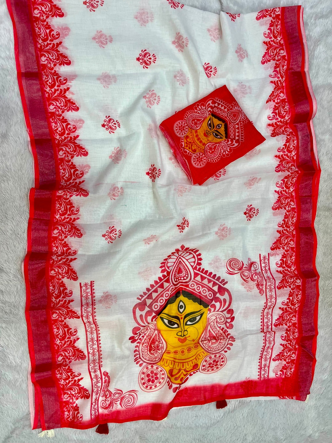 Peachmode White Red Durga Motif Linen Cotton Saree - Image 3