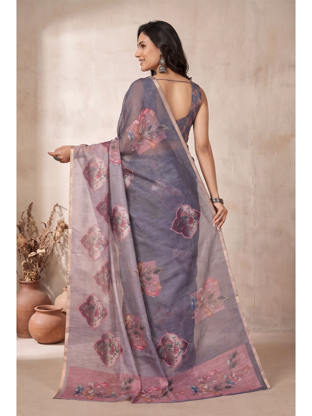 Peachmode Grey Floral Digital Print Linen Saree - Image 4