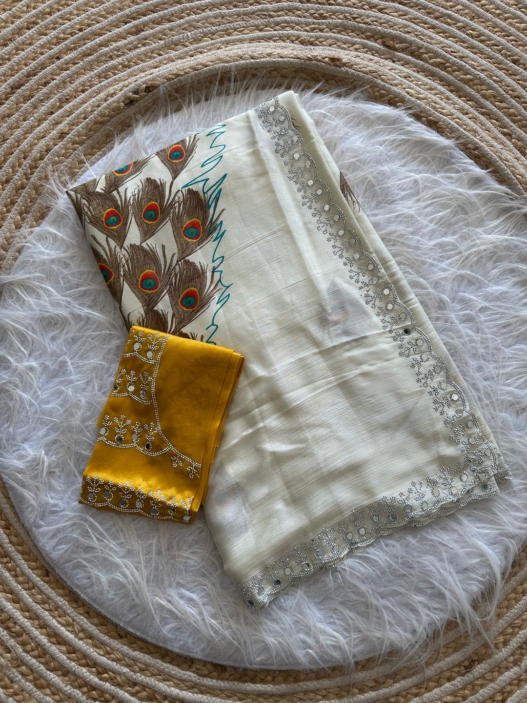 Peachmode Cream Peacock Printed Silk Chinon Saree - Image 2