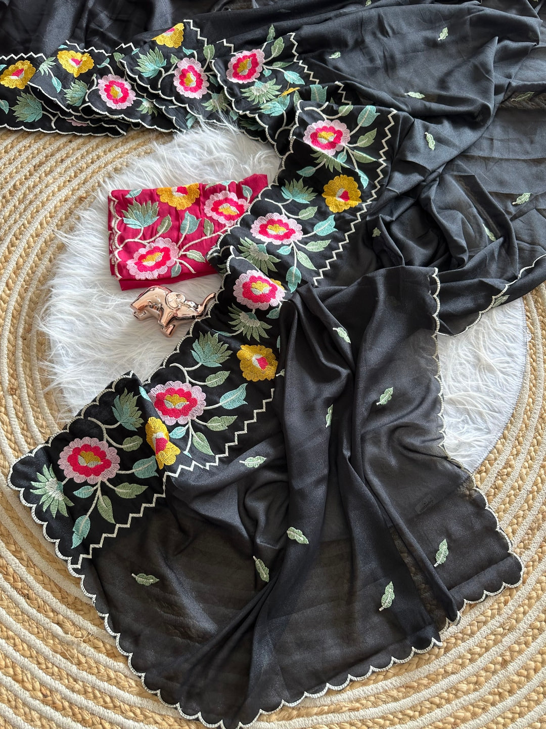 Peachmode Black Floral Embroidered Star Georgette Saree - Image 2