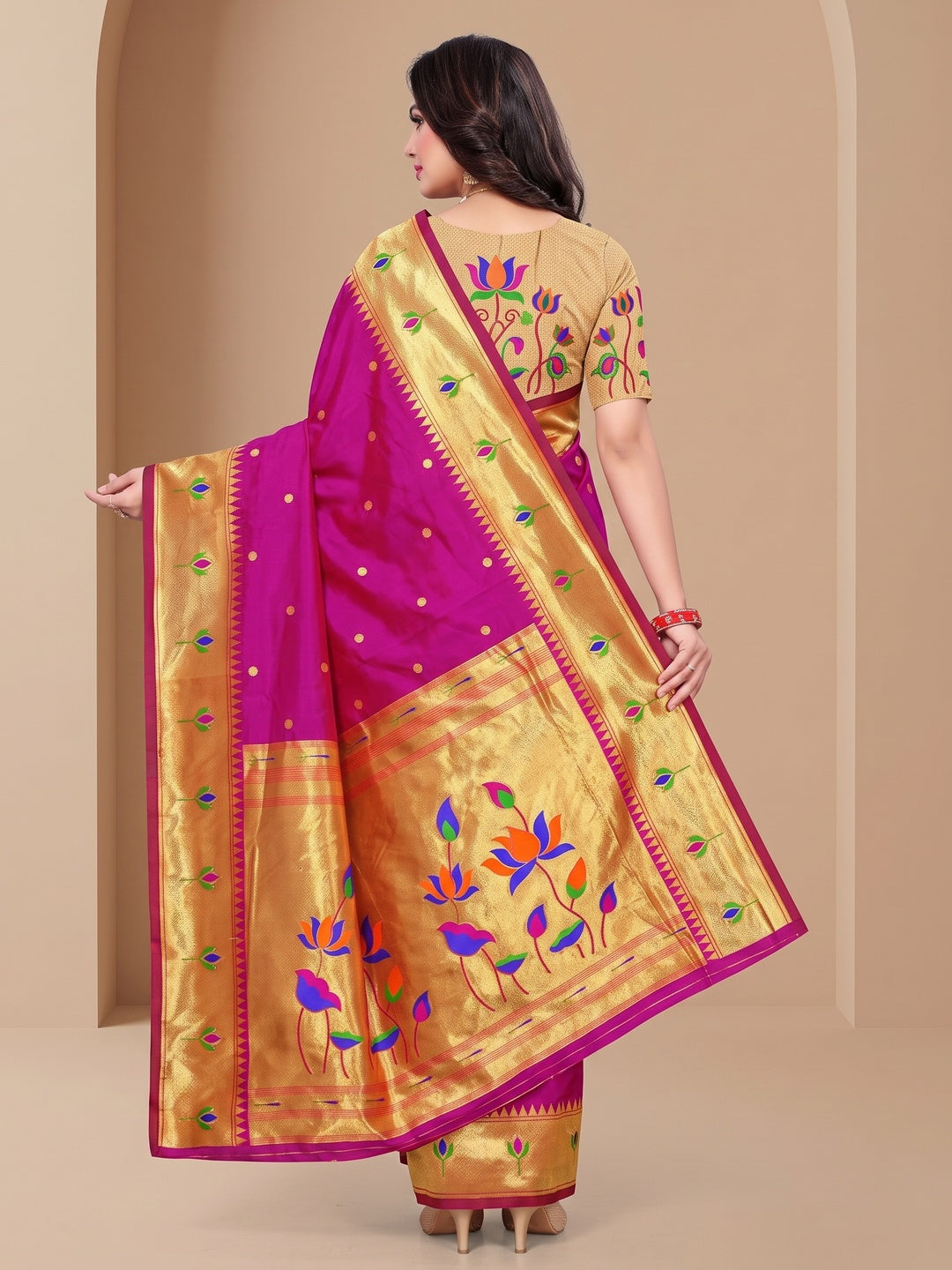 Peachmode Magenta Pure Silk Lotus Woven Saree - Image 5