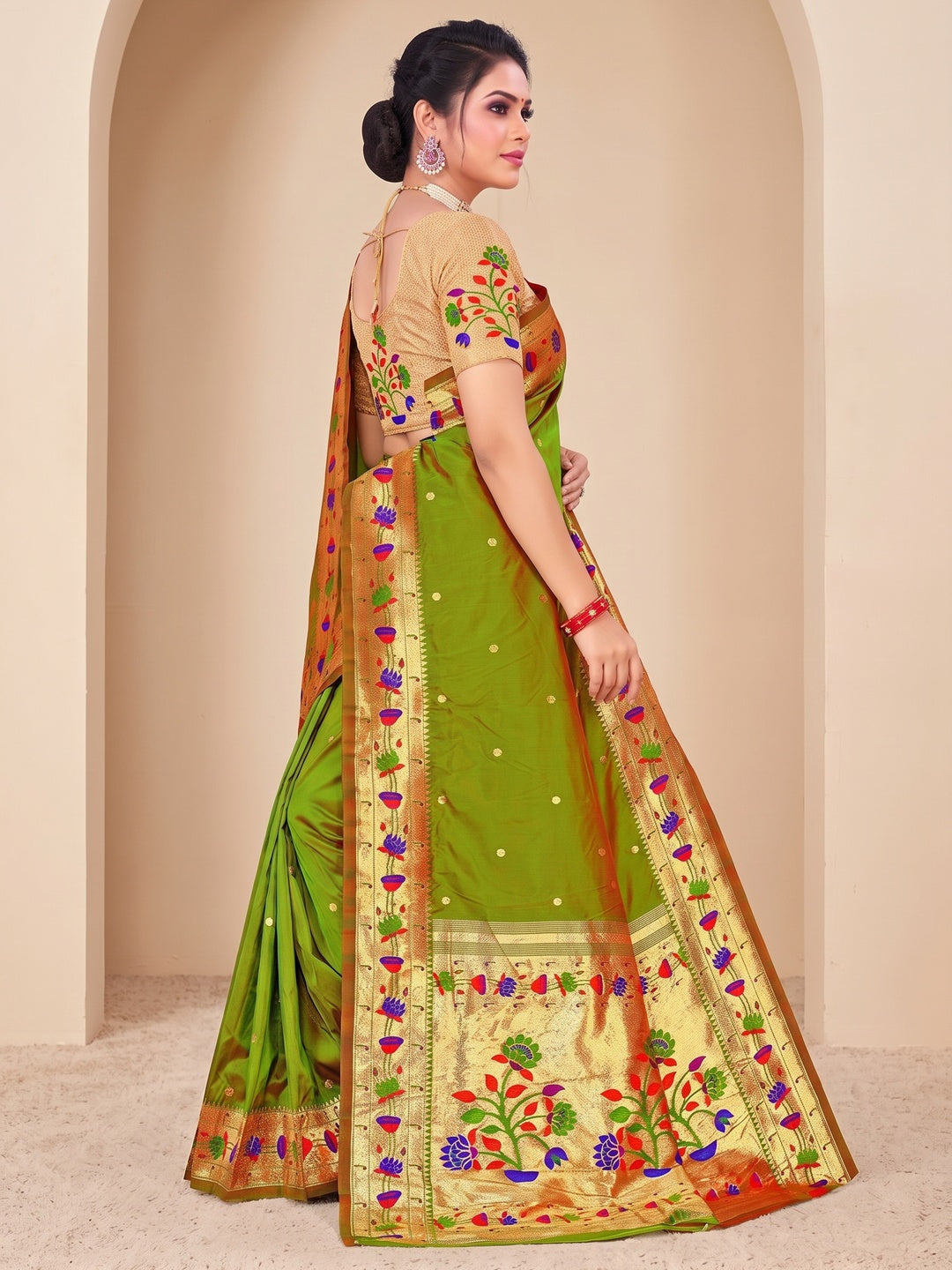 Peachmode Olive Pure Silk Floral Pot Woven Saree - Image 3