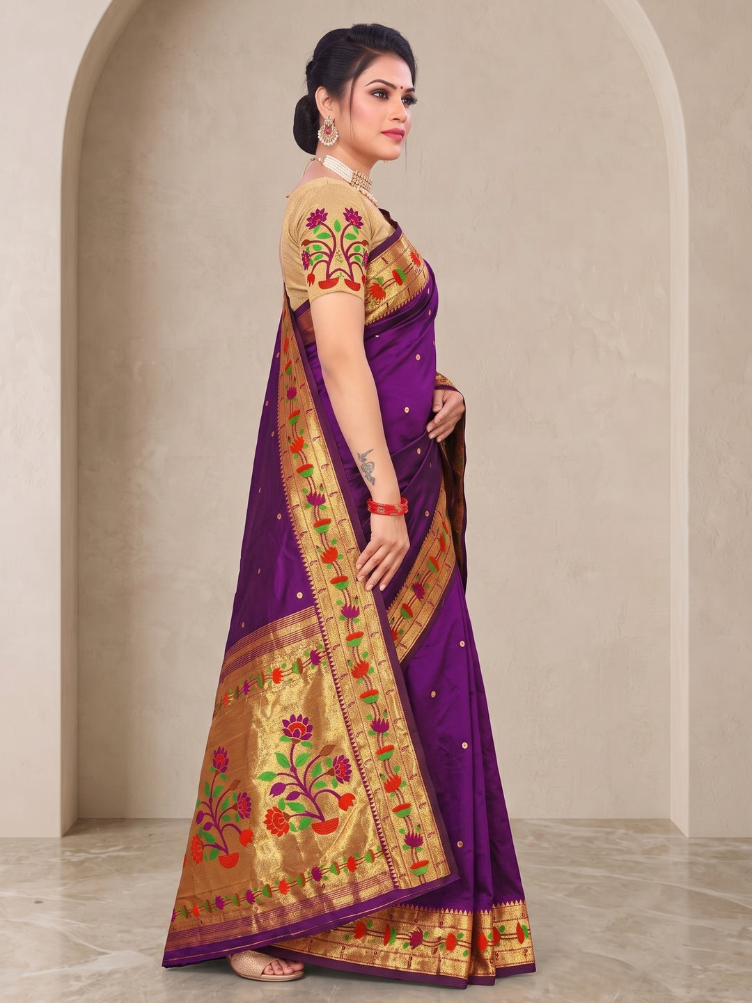 Peachmode Deep Purple Pure Silk Floral Pot Woven Saree - Image 4