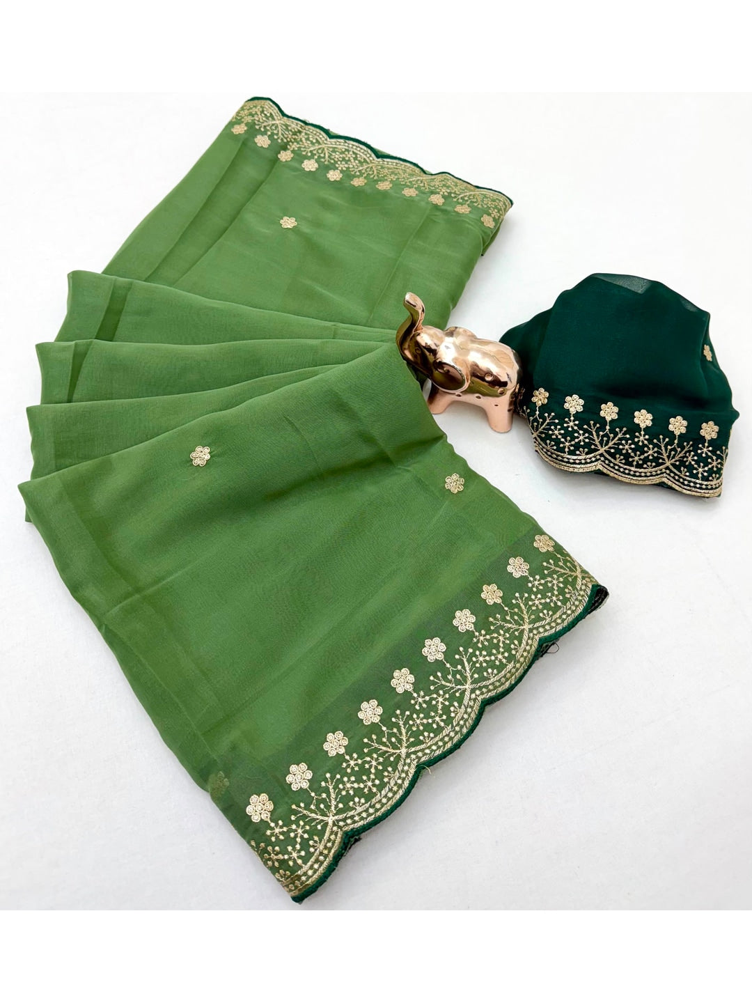 Peachmode Green Floral Embroidered Georgette Saree - Image 4