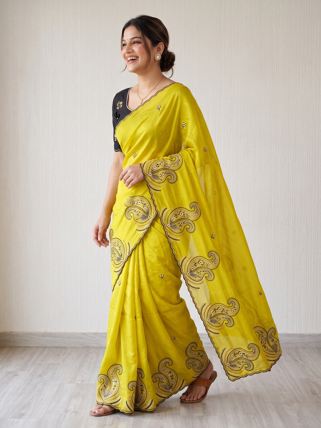 Peachmode Yellow Rangoli Silk Saree with Embroidered Border - Image 4