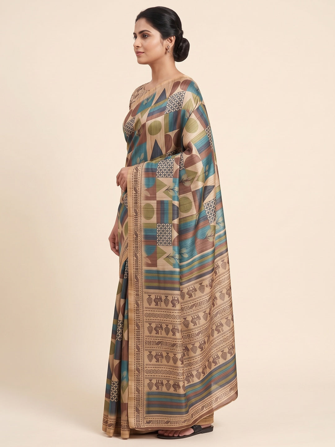 Elegant Beige Tussar Silk Blend Saree Adorned with Contemporary Geometric Patterns - Image 3