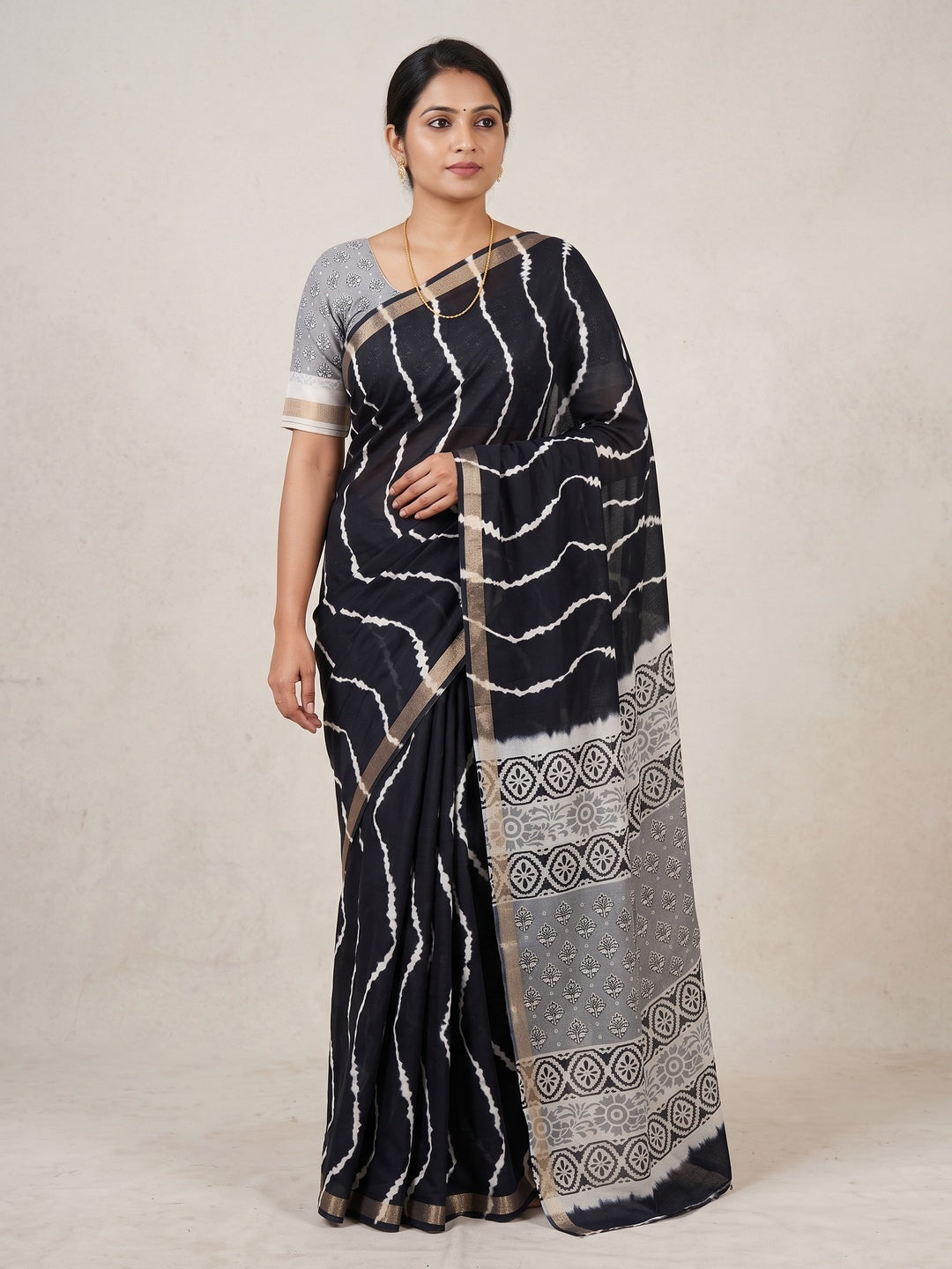 Peachmode Black Leheriya Kalamkari Mul Cotton Saree - Image 1