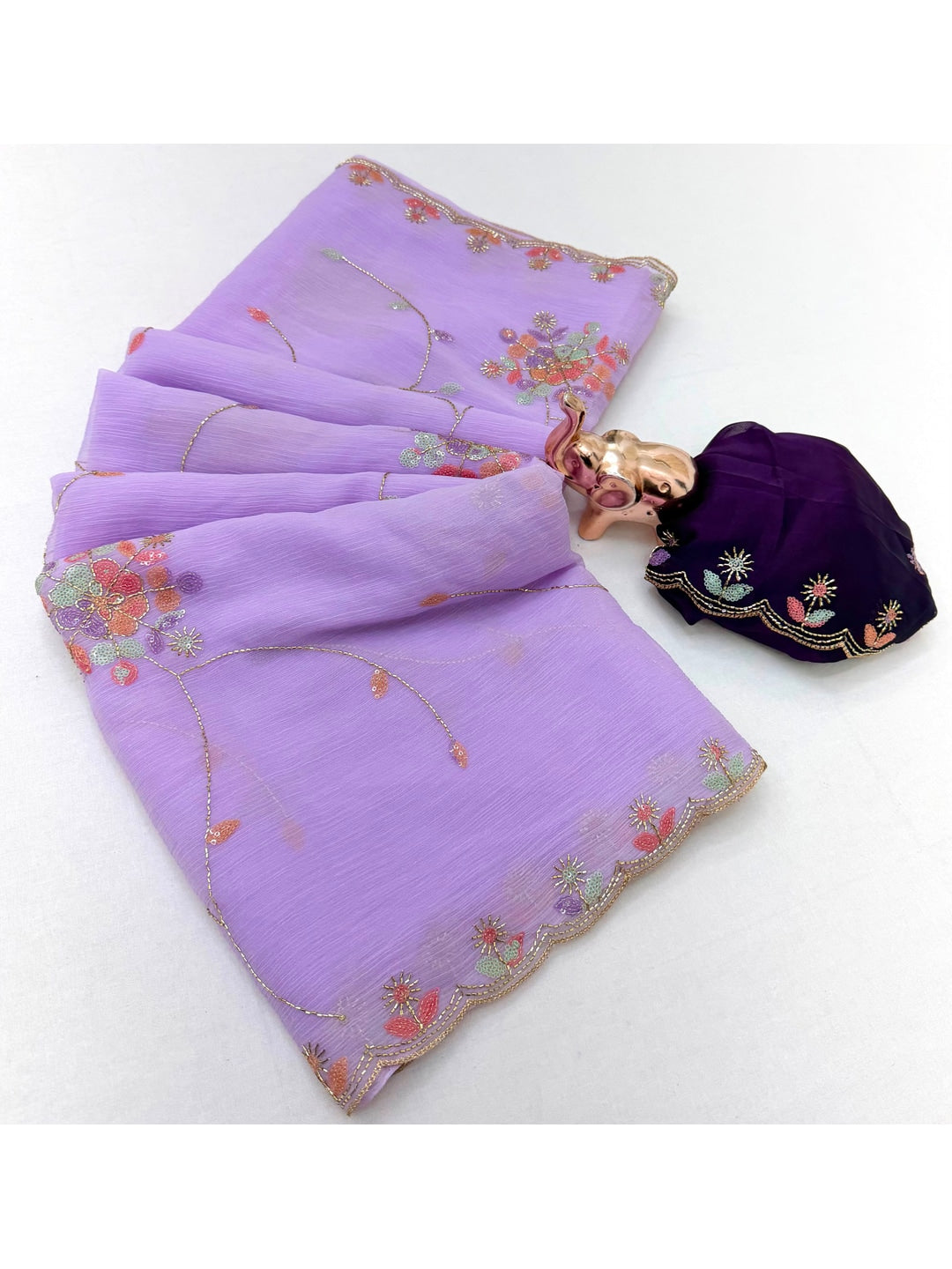 Peachmode Lavender Floral Hand Work Georgette Chiffon Saree - Image 2