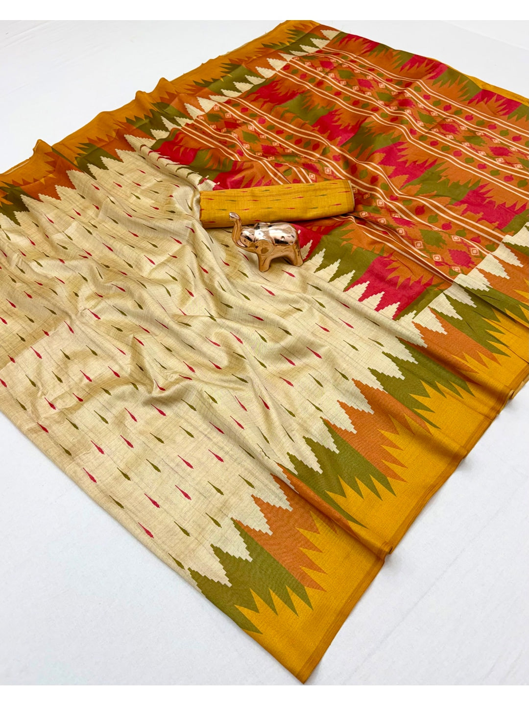 Peachmode Cream Mustard Ikat Printed Tussar Silk Saree - Image 2