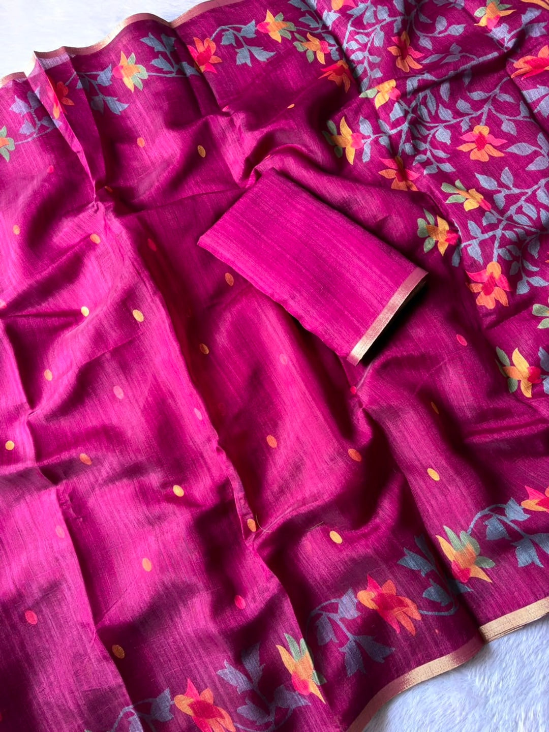 Peachmode Wine Woven Floral Cotton Silk Saree - Image 3
