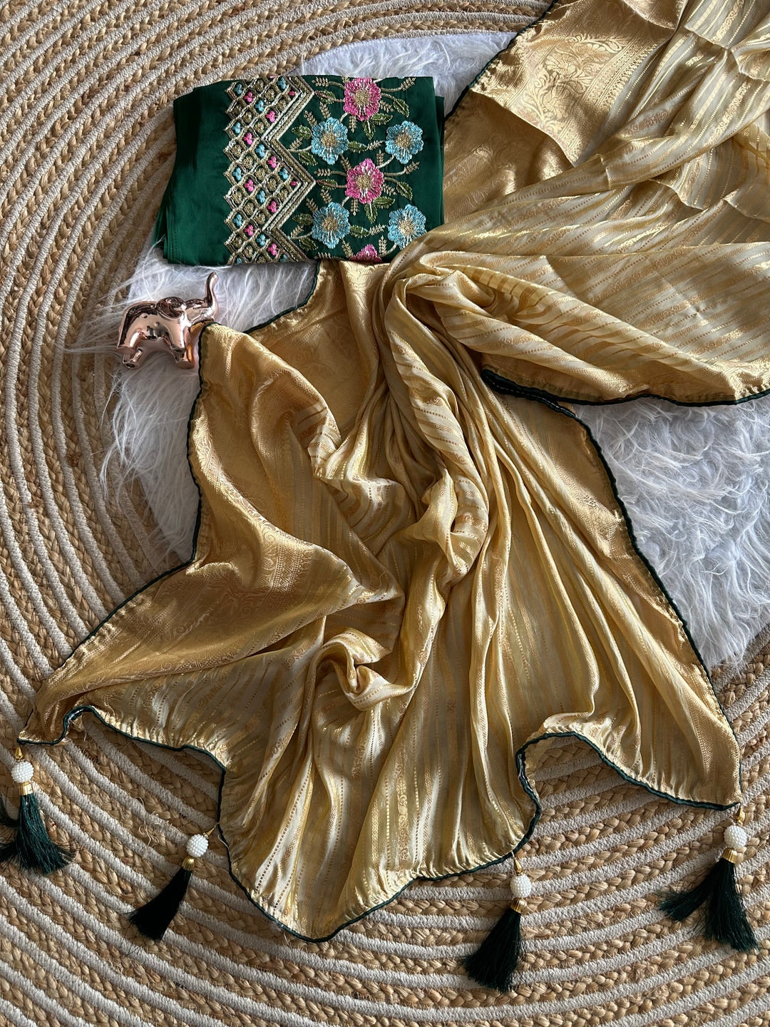 Peachmode Champagne Gold Striped Viscose Jacquard Saree With Green Embroidered Blouse - Image 4