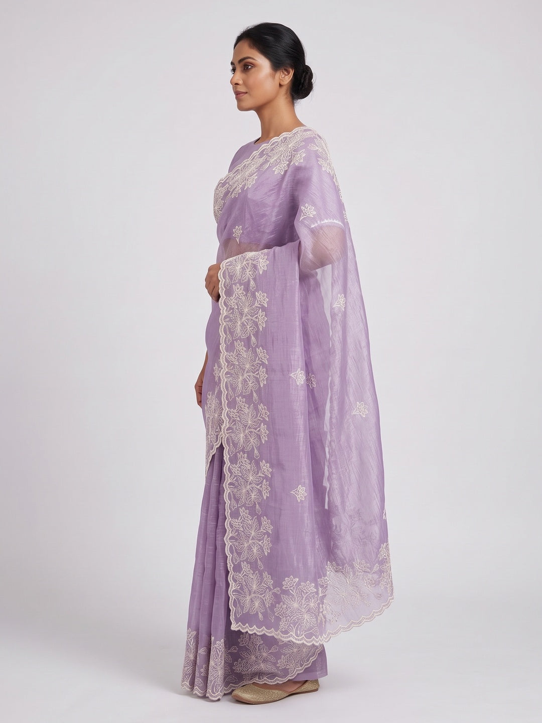 Timeless Lavender Floral Organza Saree with Embroidery for Parties - Image 3