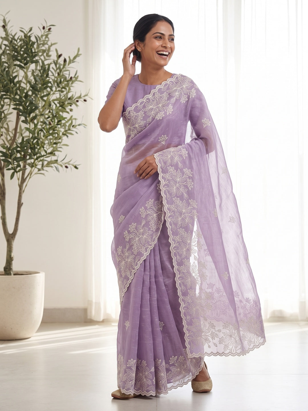 Timeless Lavender Floral Organza Saree with Embroidery for Parties - Image 4