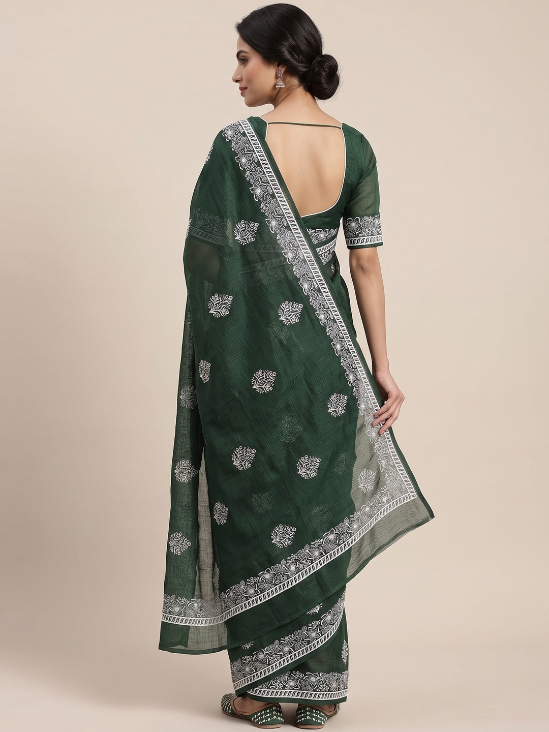 Elegant Dark Green Kota Doria Saree with Intricate Floral Embroidery Detailing - Image 2