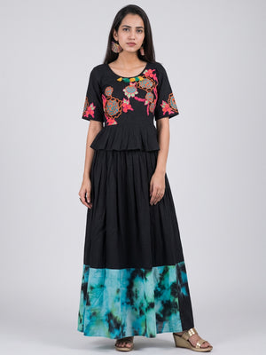 Black Floral Embroidered Linen Kurti Set - Image 1