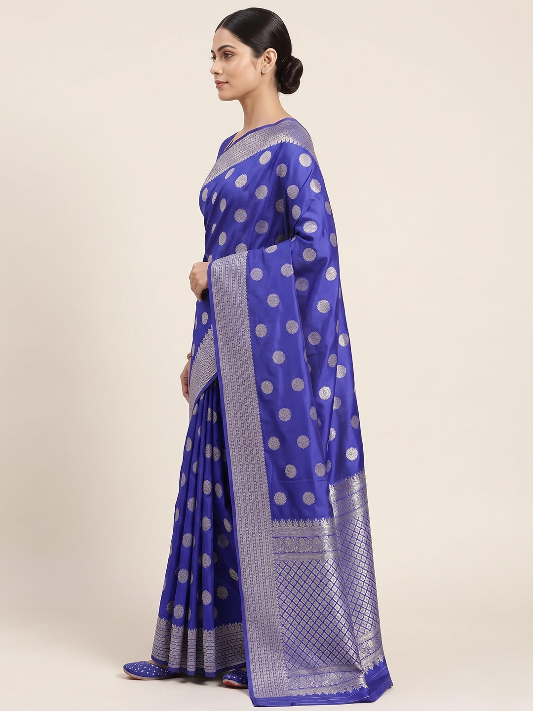 Royal Blue Floral Woven Lichi Banarasi Silk Saree - Image 3