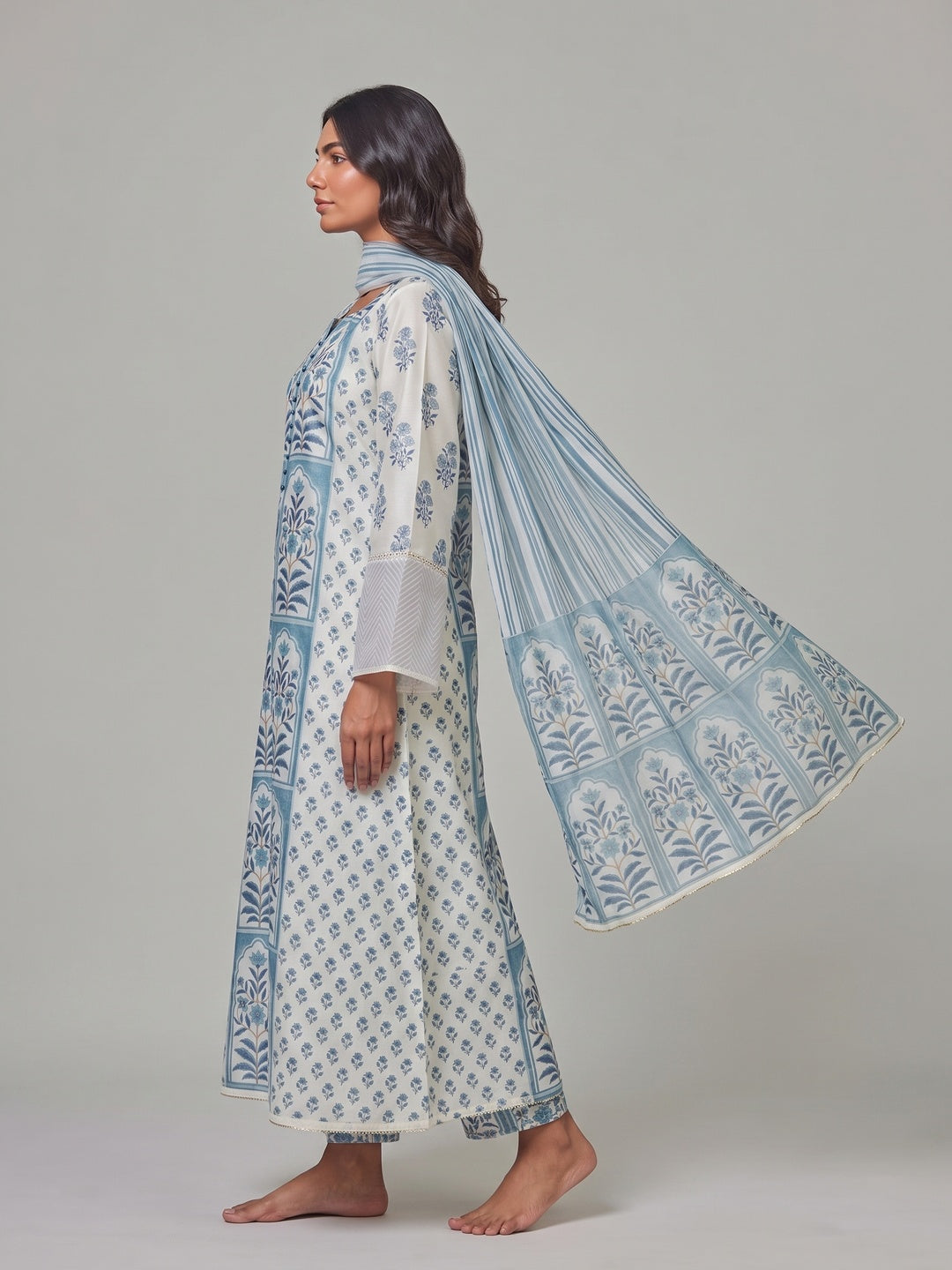 5Cream & Blue Floral Printed Pure Cotton Straight Salwar Suit - Image 4