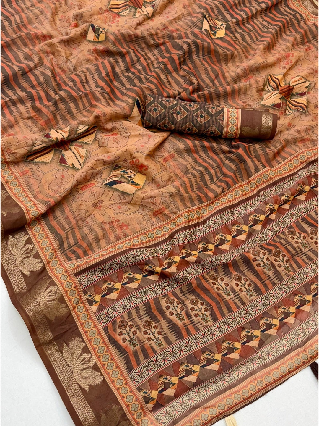 Peachmode Rust Geometric Printed Cotton Saree - Image 5