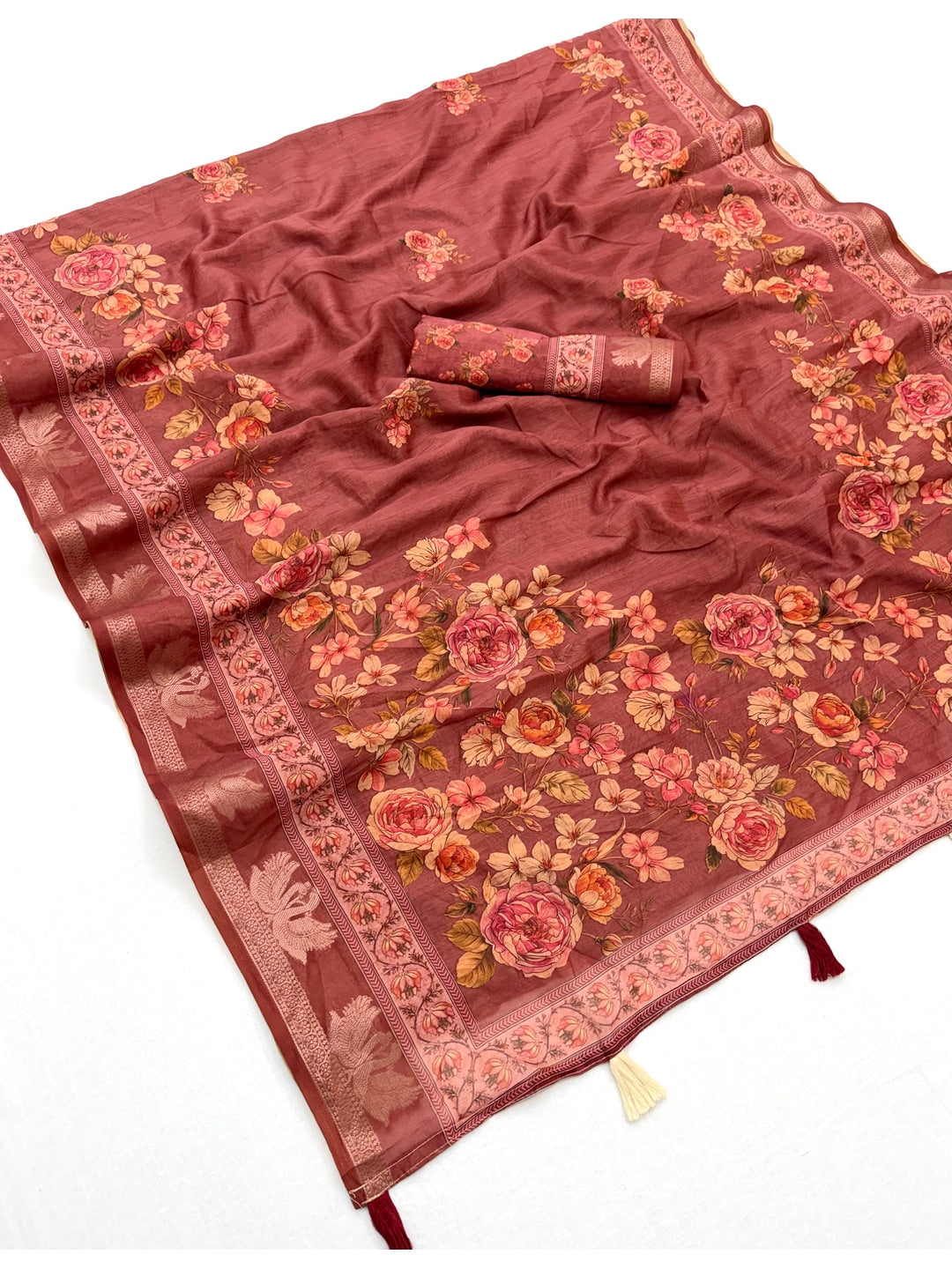 Peachmode Rust Floral Printed Cotton Saree - Image 3