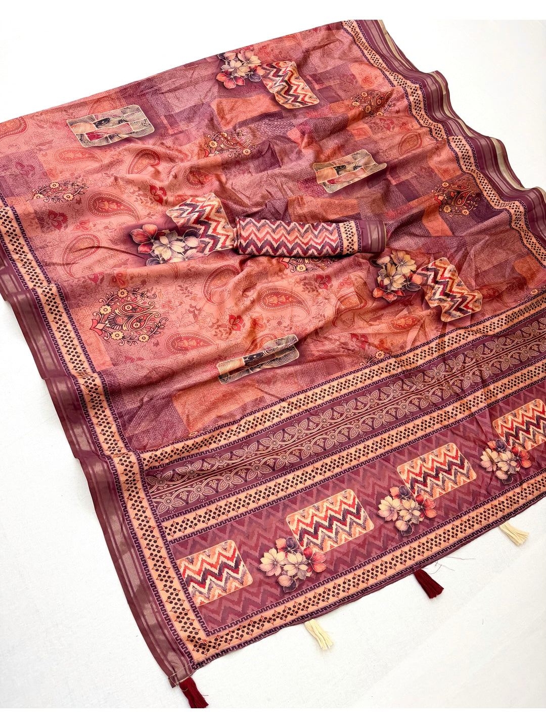 Peachmode Pink Patchwork Paisley Printed Art Silk Saree - Image 2
