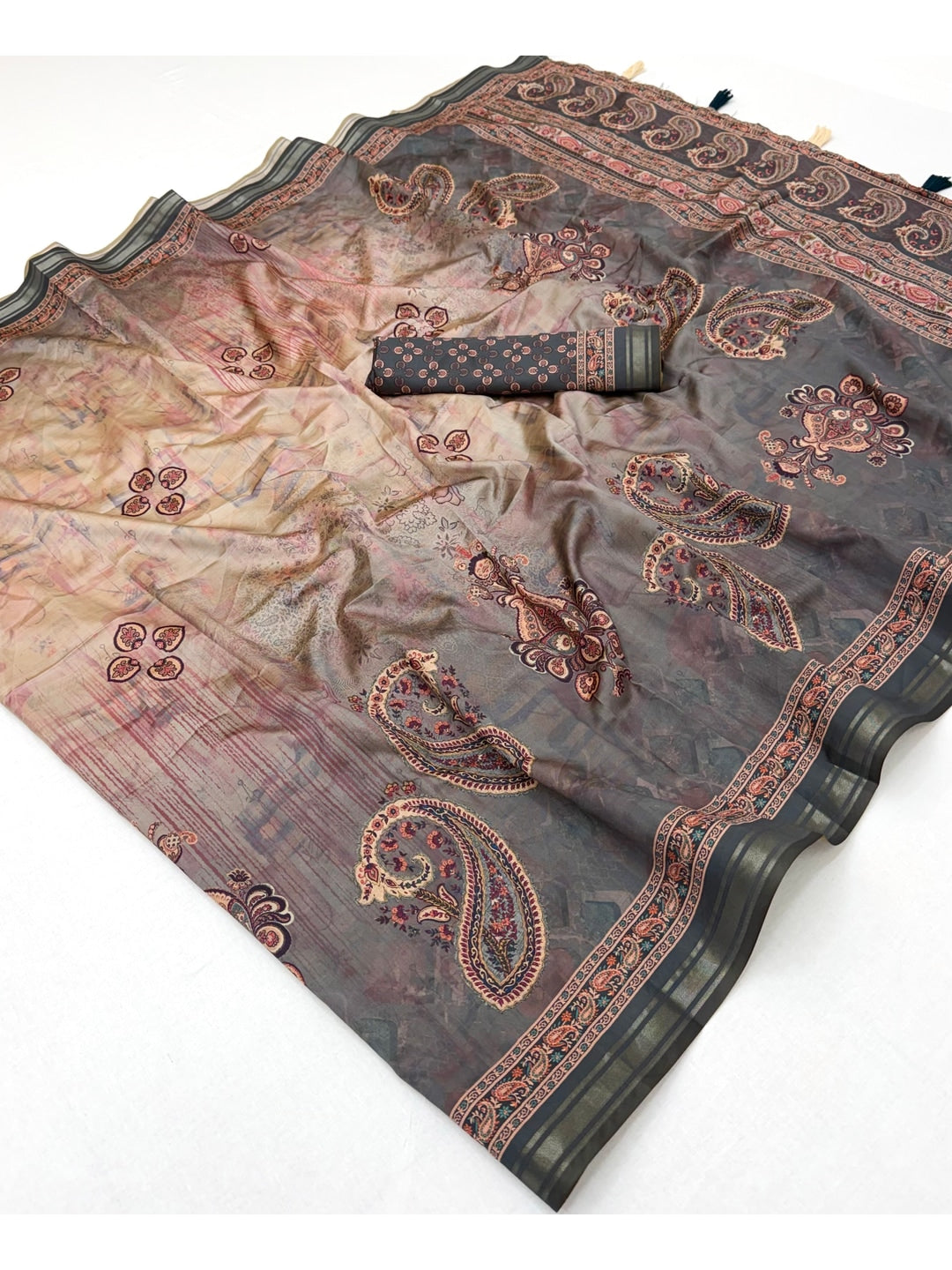 Peachmode Grey Paisley Floral Printed Art Silk Saree - Image 3