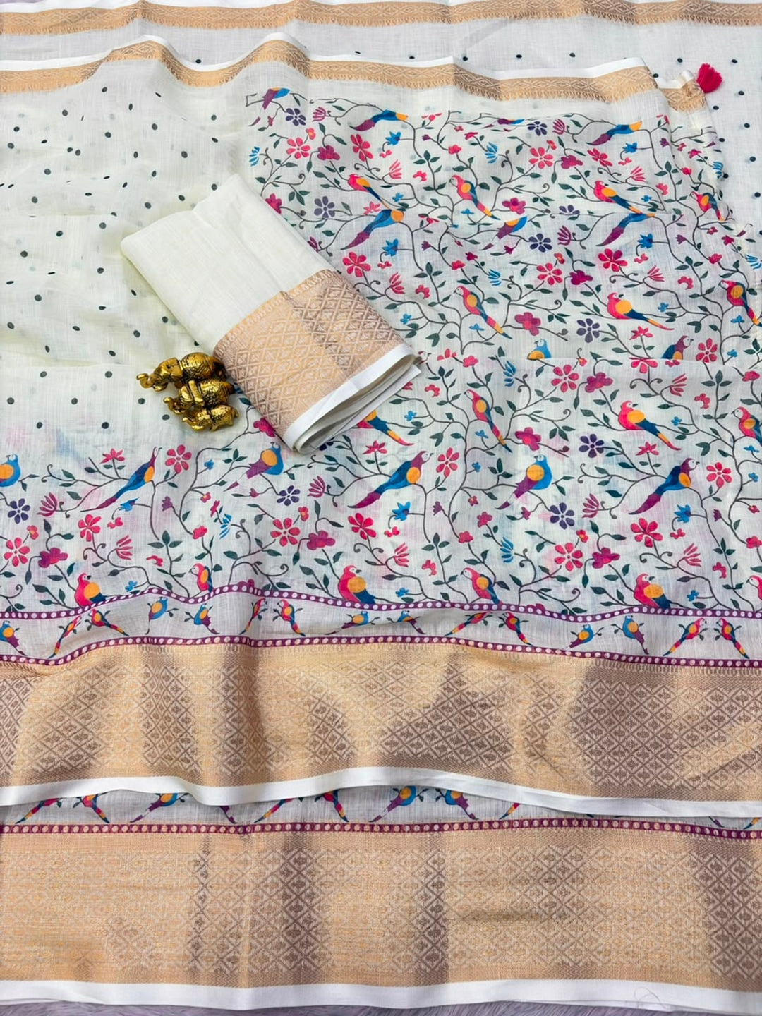 Peachmode White Kalamkari Print Linen Saree With Zari Patta - Image 2