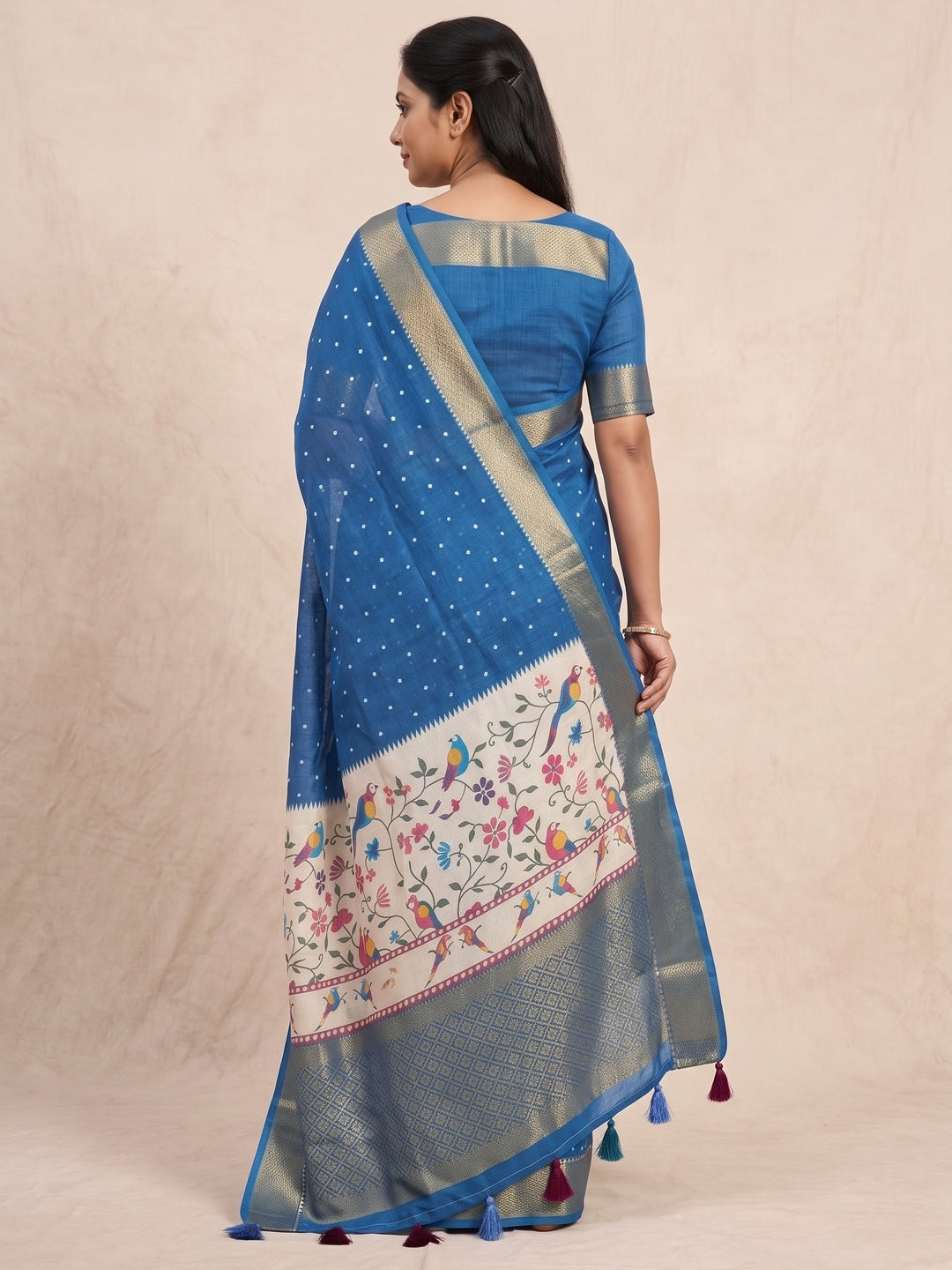 Peachmode Blue Kalamkari Print Linen Saree With Zari Patta - Image 5