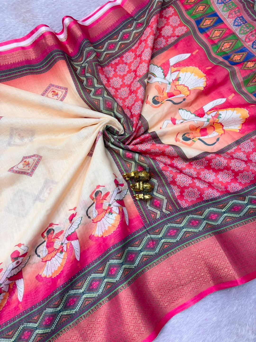 Peachmode Cream Rani Navratri Print Linen Saree With Zari Patta - Image 3