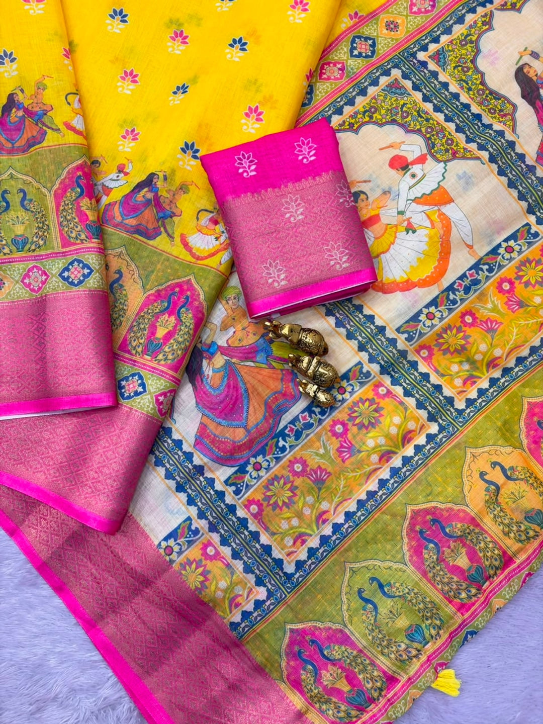 Peachmode Yellow Peacock Navratri Print Linen Saree - Image 3