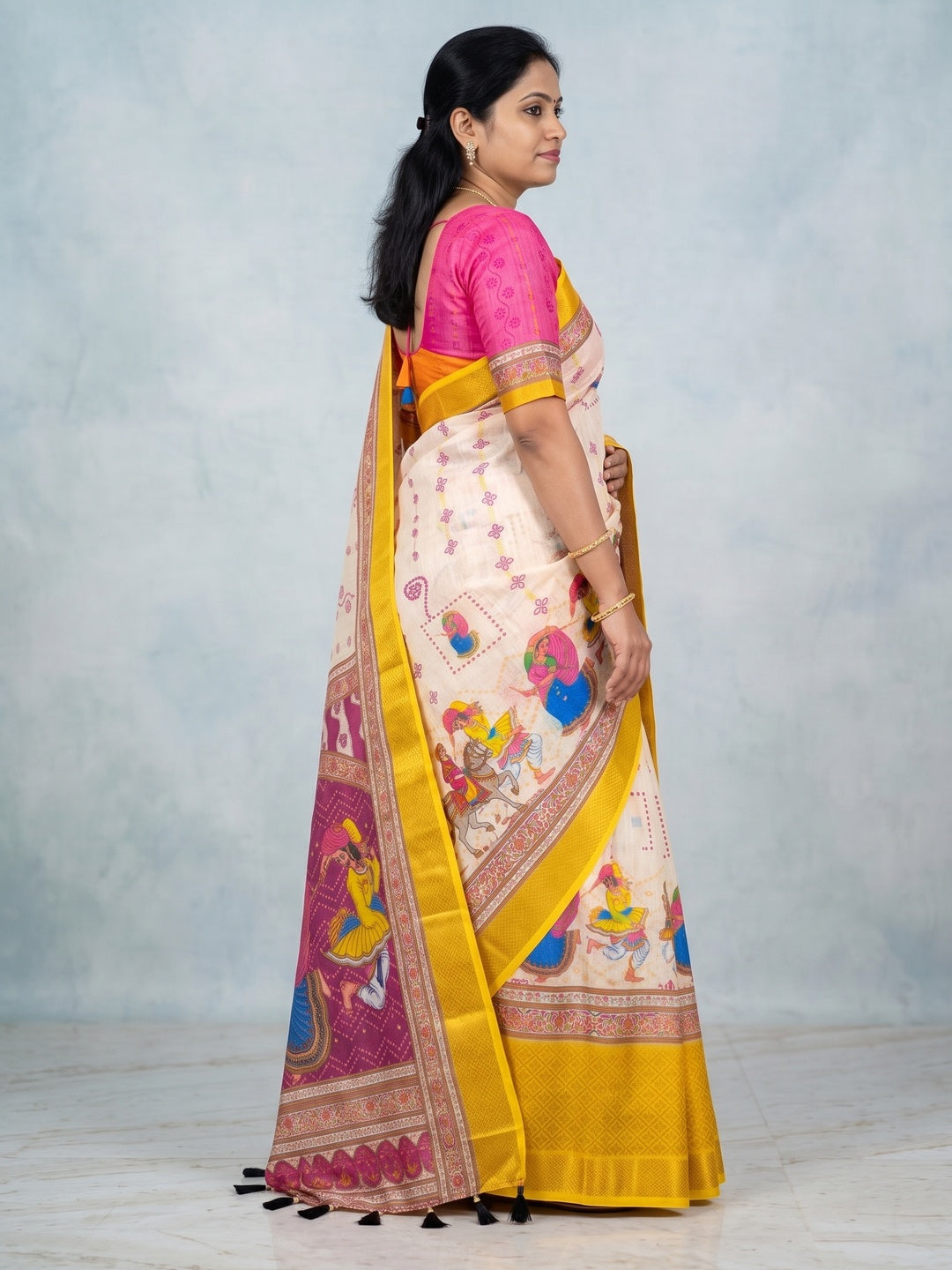 Peachmode Cream Yellow Navratri Print Linen Saree With Zari Patta - Image 5