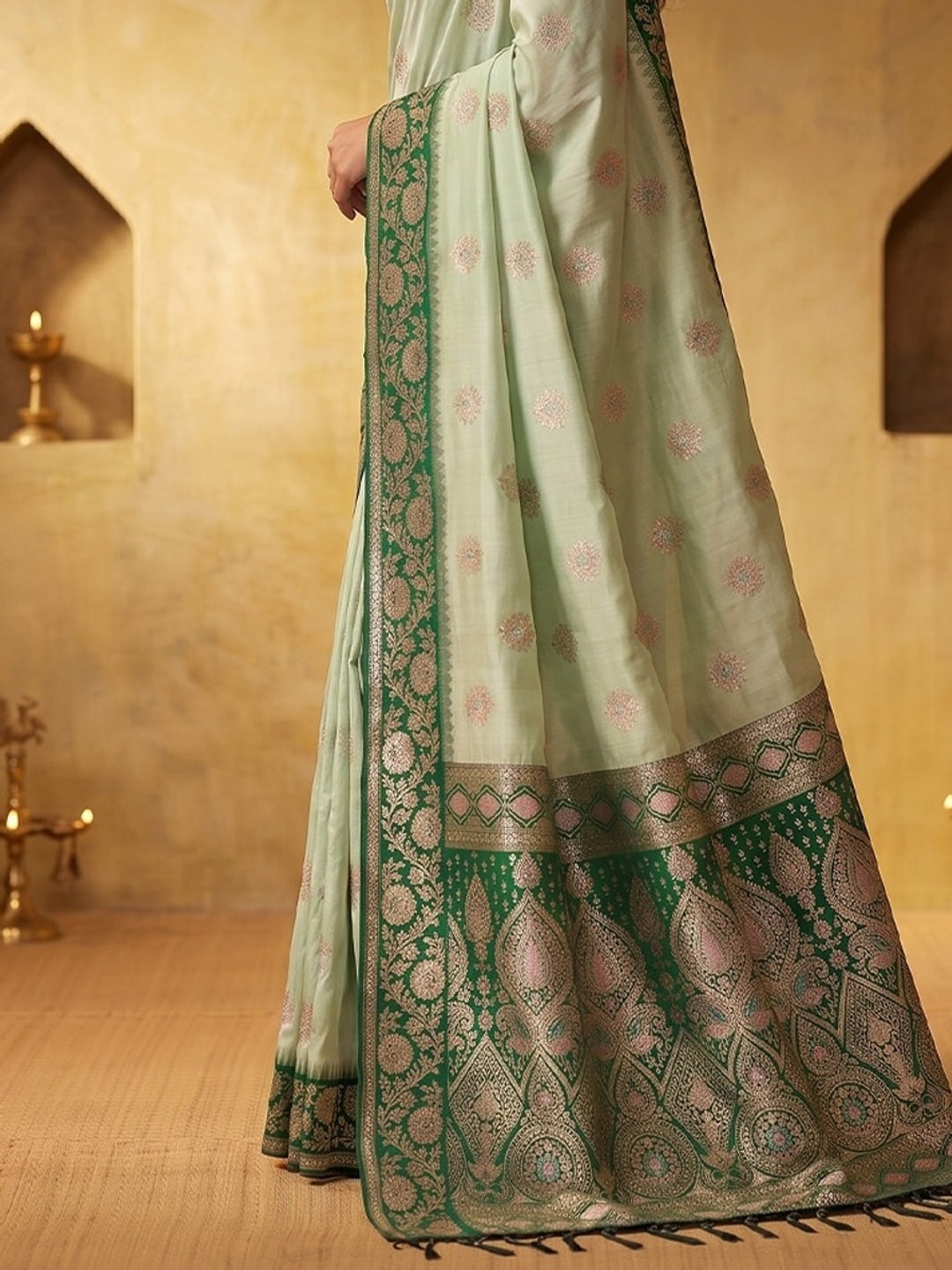 Peachmode Green Silk Blend Woven Saree - Image 5