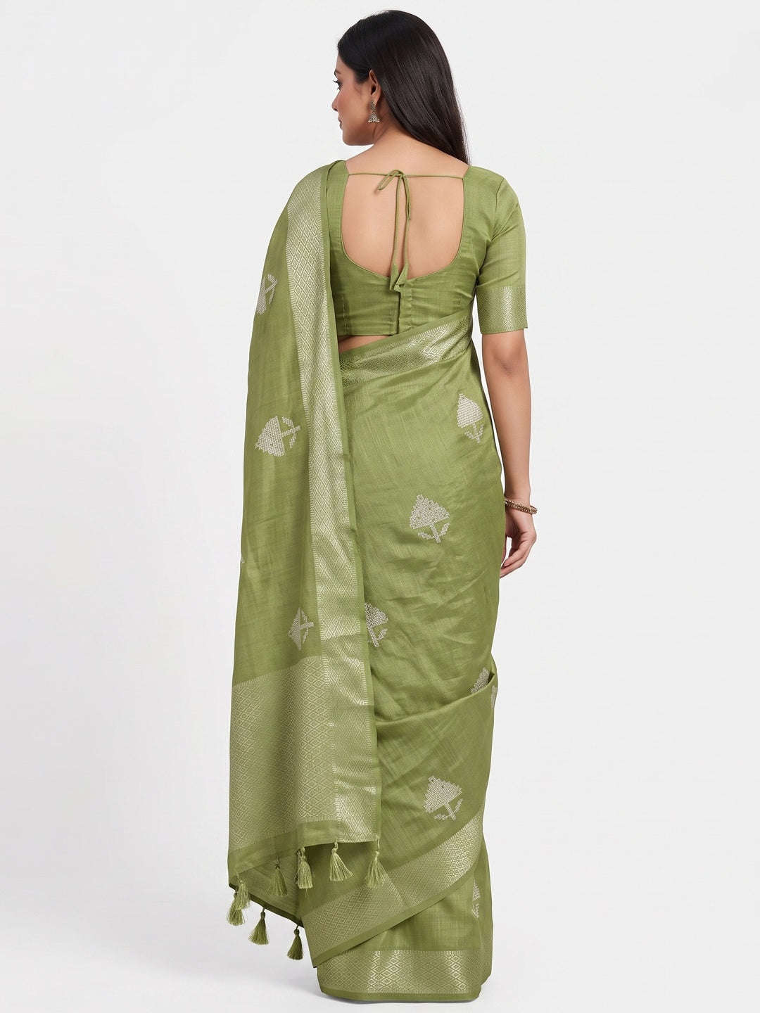 Green Embroidered Art Silk Saree Adorned With Classic Zari Weaving Details - Image 2