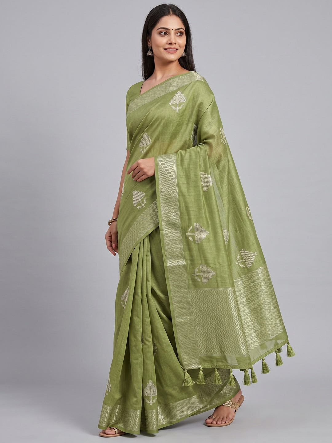 Green Embroidered Art Silk Saree Adorned With Classic Zari Weaving Details - Image 4
